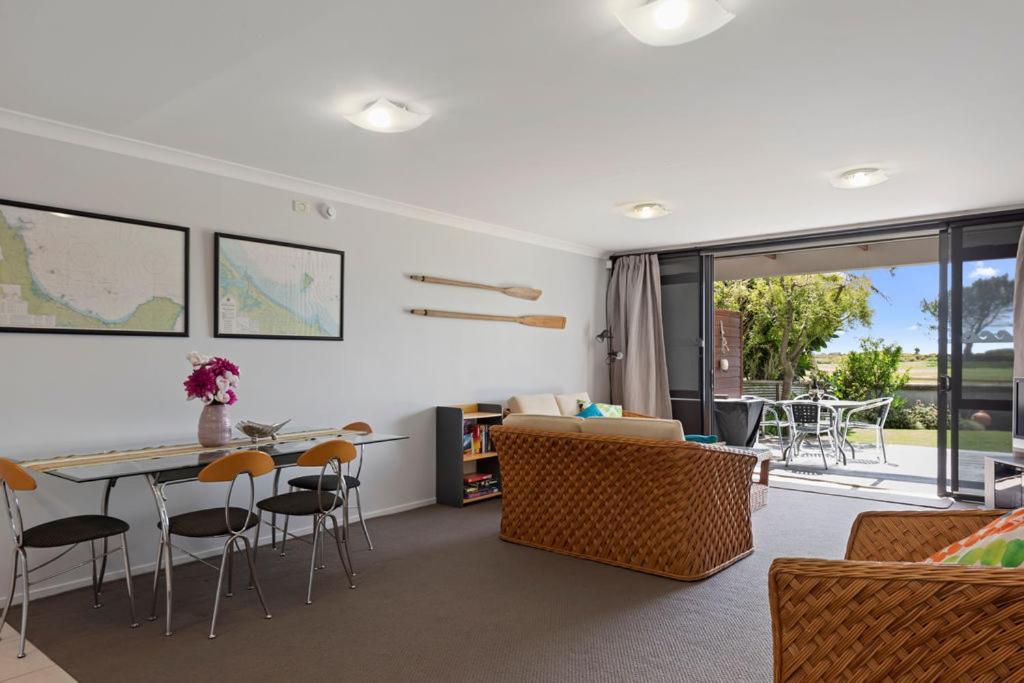 The Sandcastle - Papamoa Holiday Apartment Екстериор снимка